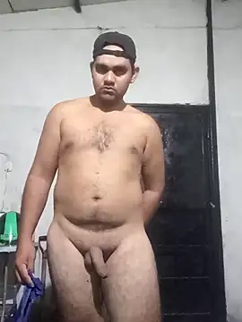 Snapshot of travieso2893 chatting on April 26, 2:42 am travieso2893 online show from April 26, 2:42 am