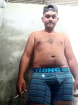 Snapshot of travieso2893 chatting on May 16, 5:45 pm travieso2893 online show from May 16, 5:45 pm