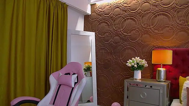 IrisMonn online show from February 13, 5:37 am