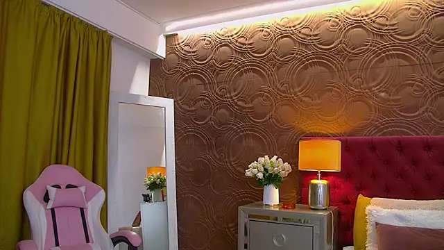 IrisMonn online show from March 15, 6:36 am