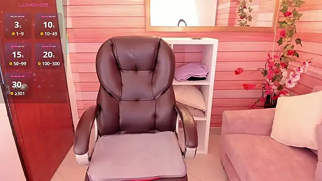 marien thomson  online show from February 20, 2:19 am