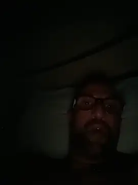 Snapshot of Porco81cazzo chatting on June 22, 3:08 am Porco81cazzo online show from June 22, 3:08 am