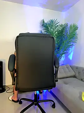 OwenMaximus814 online show from October 13, 11:27 pm