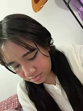 Snapshot of melyescobar chatting on January 13, 12:02 pm melyescobar online show from January 13, 12:02 pm