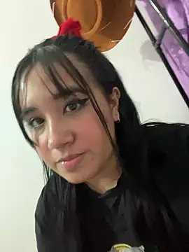 Snapshot of melyescobar chatting on January 15, 12:04 pm melyescobar online show from January 15, 12:04 pm