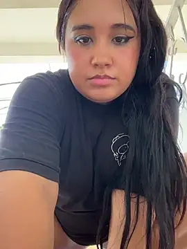 Snapshot of melyescobar chatting on February 21, 3:10 pm melyescobar online show from February 21, 3:10 pm