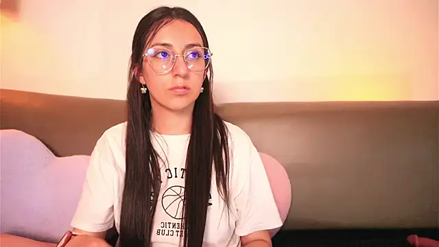 Sweet Sammy  online show from February 17, 7:31 pm