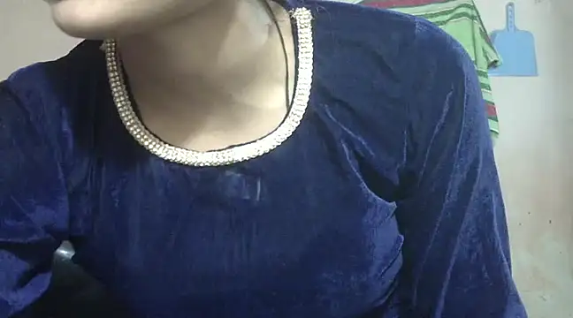 Aayesha online show from December 3, 4:06 pm