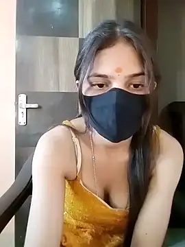 Snapshot of Bulbul_02 chatting on December 3, 10:39 am Bulbul 02 online show from December 3, 10:39 am