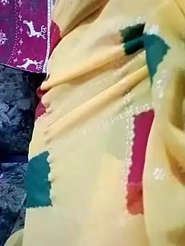 Snapshot of Bulbul_02 chatting on March 2, 11:07 am Bulbul 02 online show from March 2, 11:07 am