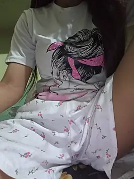 Snapshot of Bulbul_02 chatting on June 4, 3:56 am Bulbul 02 online show from June 4, 3:56 am