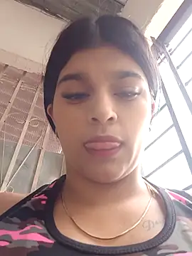 naughty-girl01 online show from December 17, 1:38 pm