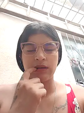 naughty-girl01 online show from January 24, 1:47 pm