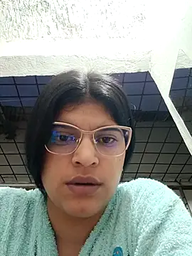 naughty-girl01 online show from February 28, 10:41 am