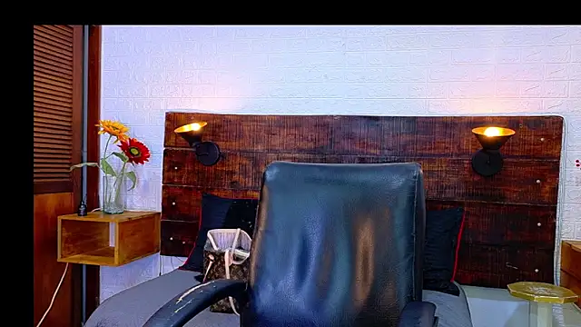 Snapshot of Celeste_sanz chatting on October 16, 10:05 am Celeste sanz online show from October 16, 10:05 am