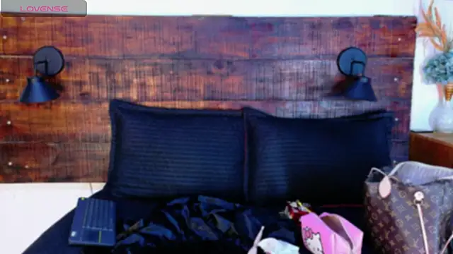 Celeste sanz online show from February 18, 10:11 am