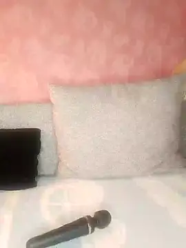 Snapshot of Cat_Sharisa chatting on February 11, 2:57 pm Cat Sharisa online show from February 11, 2:57 pm