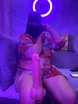 Snapshot of Cat_Sharisa chatting on September 10, 8:47 am Cat Sharisa online show from September 10, 8:47 am