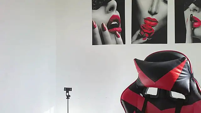 tammyandrade  online show from July 10, 1:36 pm