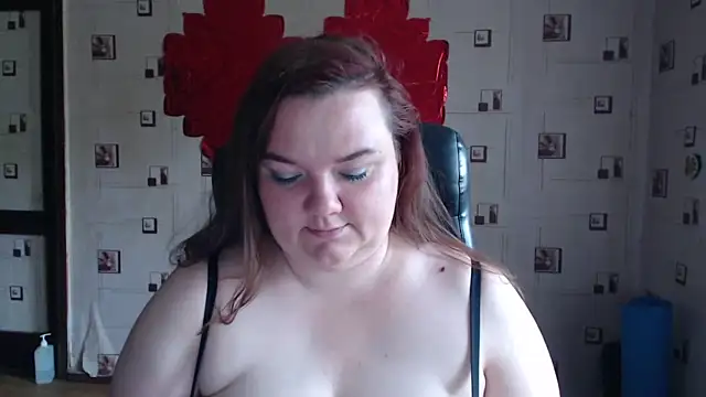 Snapshot of TasyaBigTTs chatting on September 20, 6:25 am TasyaBigTTs online show from September 20, 6:25 am