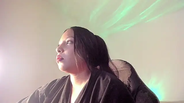 emiily15   online show from December 3, 8:18 pm