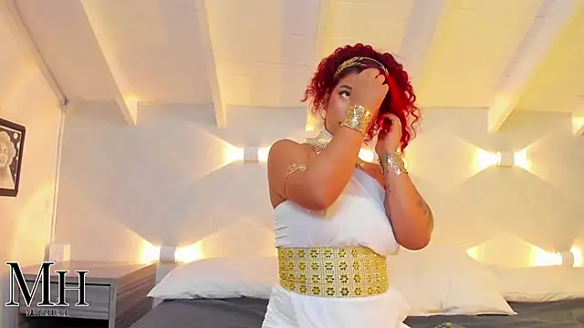 MizzHell online show from October 25, 12:45 pm