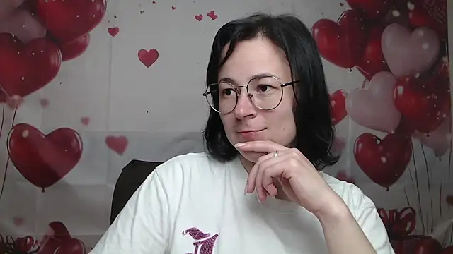 MarieSho online show from April 19, 6:10 pm