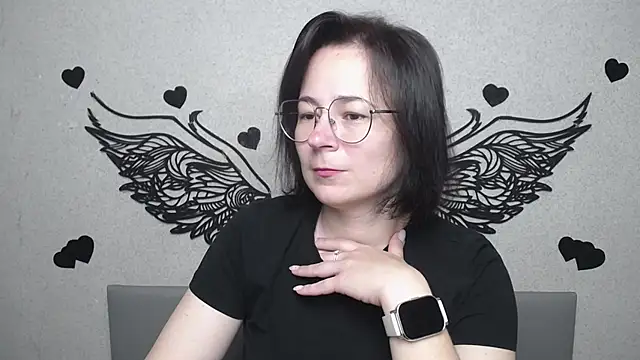 Snapshot of MarieSho chatting on May 22, 6:20 am MarieSho online show from May 22, 6:20 am