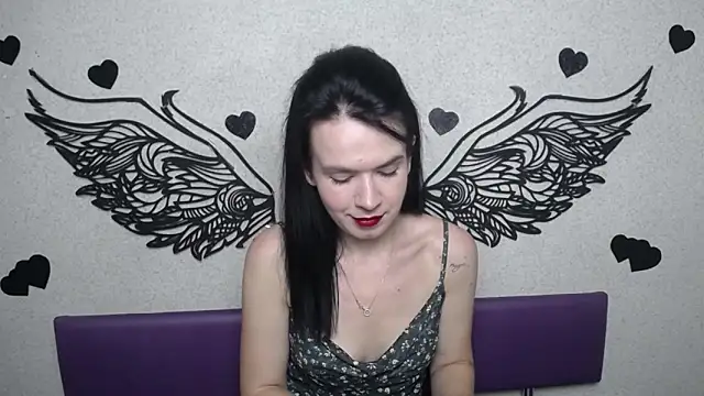 Snapshot of JasmineKouch chatting on September 10, 5:24 pm JasmineKouch online show from September 10, 5:24 pm