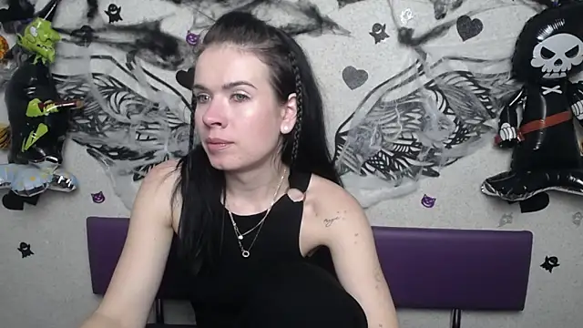 Snapshot of JasmineKouch chatting on November 2, 6:21 pm JasmineKouch online show from November 2, 6:21 pm