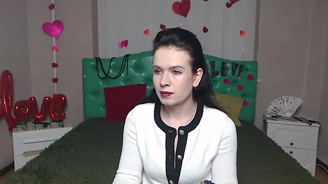 Snapshot of JasmineKouch chatting on November 26, 6:14 am JasmineKouch online show from November 26, 6:14 am