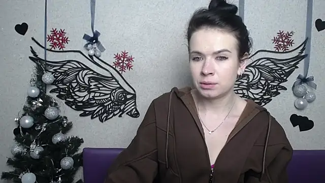 Snapshot of JasmineKouch chatting on December 13, 7:53 pm JasmineKouch online show from December 13, 7:53 pm