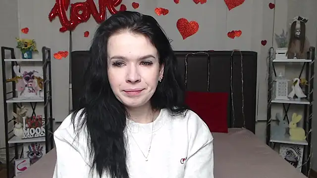 Snapshot of JasmineKouch chatting on February 1, 6:23 am JasmineKouch online show from February 1, 6:23 am