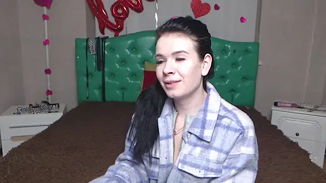 Snapshot of JasmineKouch chatting on February 7, 6:22 pm JasmineKouch online show from February 7, 6:22 pm