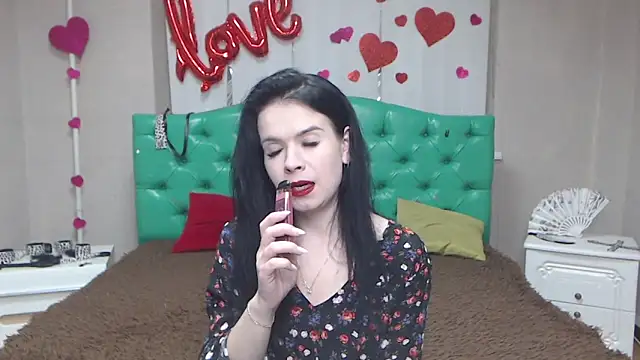 Snapshot of JasmineKouch chatting on March 8, 6:23 pm JasmineKouch online show from March 8, 6:23 pm