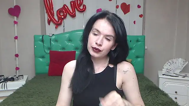 Snapshot of JasmineKouch chatting on May 6, 5:29 pm JasmineKouch online show from May 6, 5:29 pm