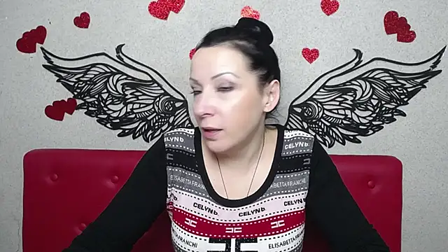 Snapshot of ElizabethSho chatting on March 7, 1:31 am ElizabethSho online show from March 7, 1:31 am