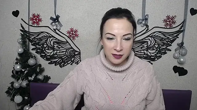 ElizabethSho online show from January 6, 6:11 pm