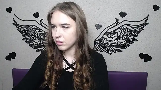 LauraHlot online show from April 15, 5:47 am