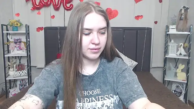 Snapshot of LauraHlot chatting on May 12, 5:48 am LauraHlot online show from May 12, 5:48 am
