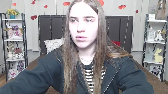 Snapshot of LauraHlot chatting on May 31, 5:53 pm LauraHlot online show from May 31, 5:53 pm