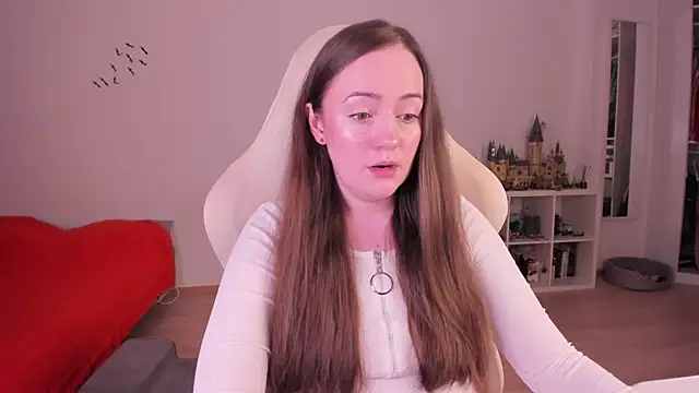 WalkingGirl online show from November 9, 7:23 pm