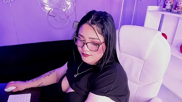 Camiila Osorio online show from March 5, 7:43 pm