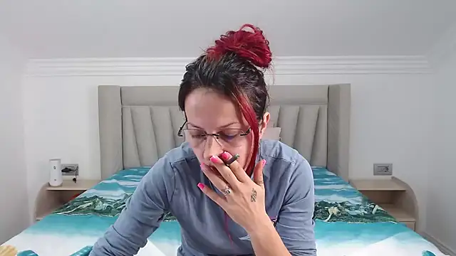 CatWoman0001 online show from November 14, 11:42 am