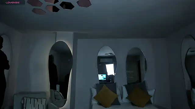 ValeriaVelvet online show from February 3, 12:10 pm