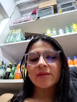 Snapshot of Linda_Lars chatting on February 9, 2:04 am Linda Lars online show from February 9, 2:04 am