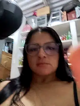 Snapshot of Linda_Lars chatting on February 20, 2:41 am Linda Lars online show from February 20, 2:41 am