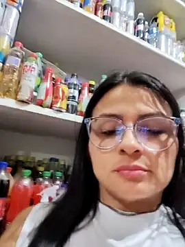 Snapshot of Linda_Lars chatting on February 24, 2:31 am Linda Lars online show from February 24, 2:31 am