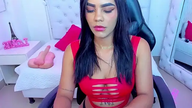 Snapshot of silvana__miller chatting on February 15, 7:17 pm silvana miller online show from February 15, 7:17 pm