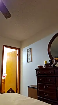 coolbrease10 online show from December 10, 6:49 pm